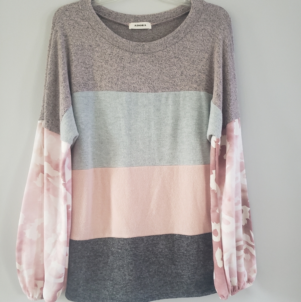 NWOT Mixed Media Sweater by Adora - Size Large